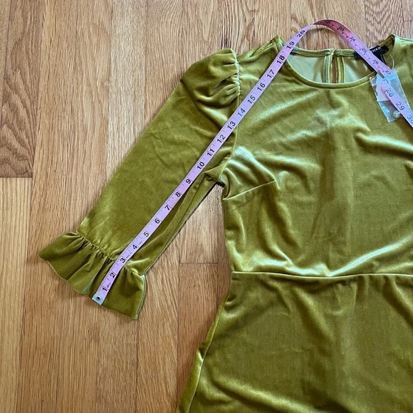 NWT Forever 21 Jewel Velvet Tone Dress Sz small - Picture 8 of 9